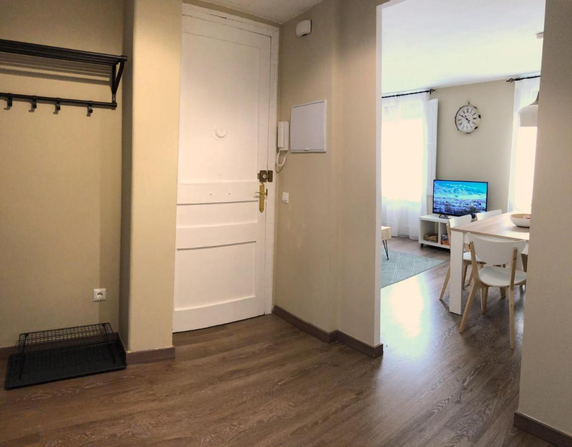 Apartamento Acogedor Y Familiar - Wifi+Chromecast Puigcerda Ngoại thất bức ảnh